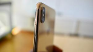 gold i-phone